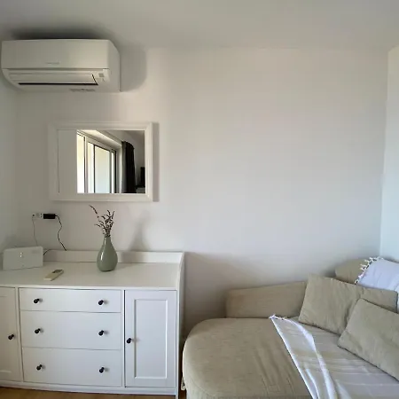 Ornela Apartment Ravni